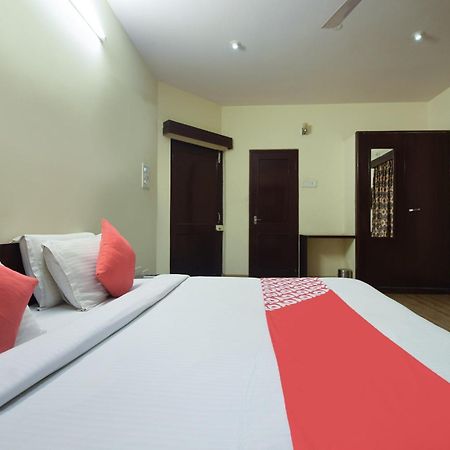 Collection O Royal Icon Hotel อุเดเปอร์ ภายนอก รูปภาพ