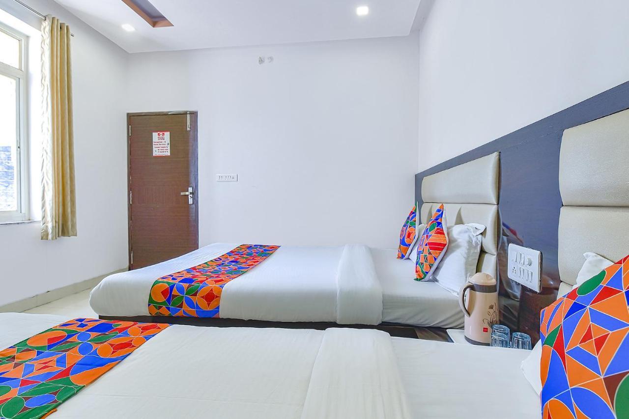 Collection O Royal Icon Hotel อุเดเปอร์ ภายนอก รูปภาพ