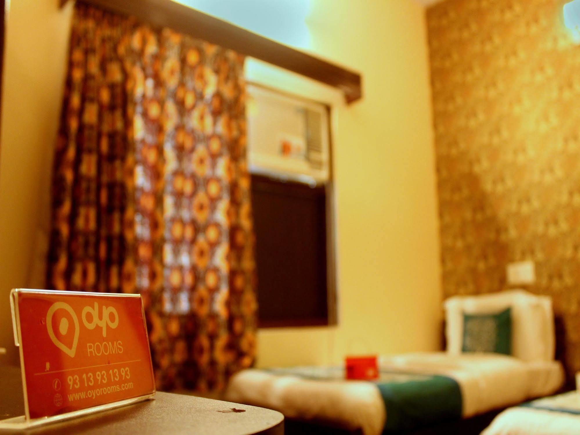 Collection O Royal Icon Hotel อุเดเปอร์ ภายนอก รูปภาพ