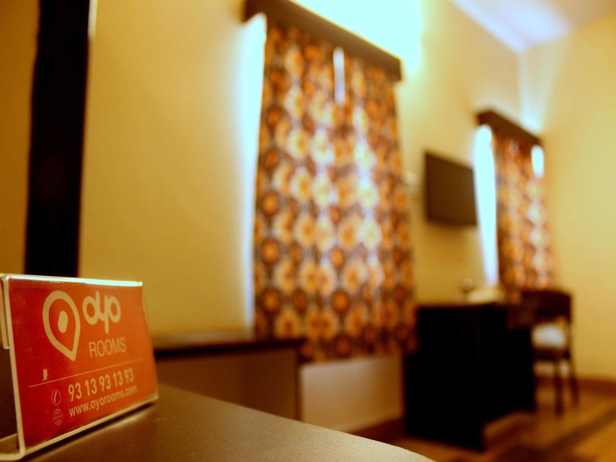 Collection O Royal Icon Hotel อุเดเปอร์ ภายนอก รูปภาพ